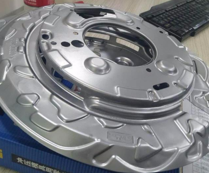 【兆恒機(jī)械】沖壓模具拉伸、成型、沖孔材料使用禁忌及折彎工藝細(xì)節(jié)處理